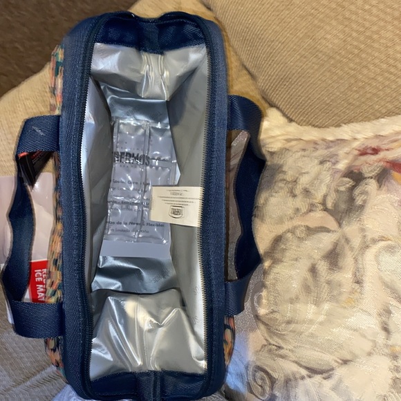 💚🧡💙NWT Thermos IsoTec Premium Insulated Lunch Duffel w/Reusable Ice Mat - Picture 10 of 16